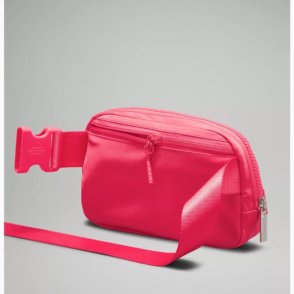 lululemon Pink Everywhere Belt Bag 1L Versatile Water-Repellent Fabric - Picture 8 of 10